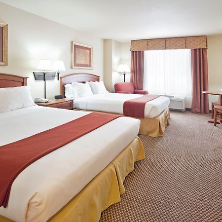 Holiday Inn Express Hotel & Suites Cedar City By Ihg Room photo