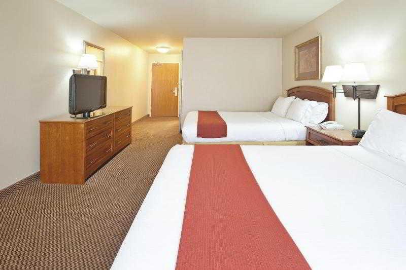 Holiday Inn Express Hotel & Suites Cedar City By Ihg Exterior photo