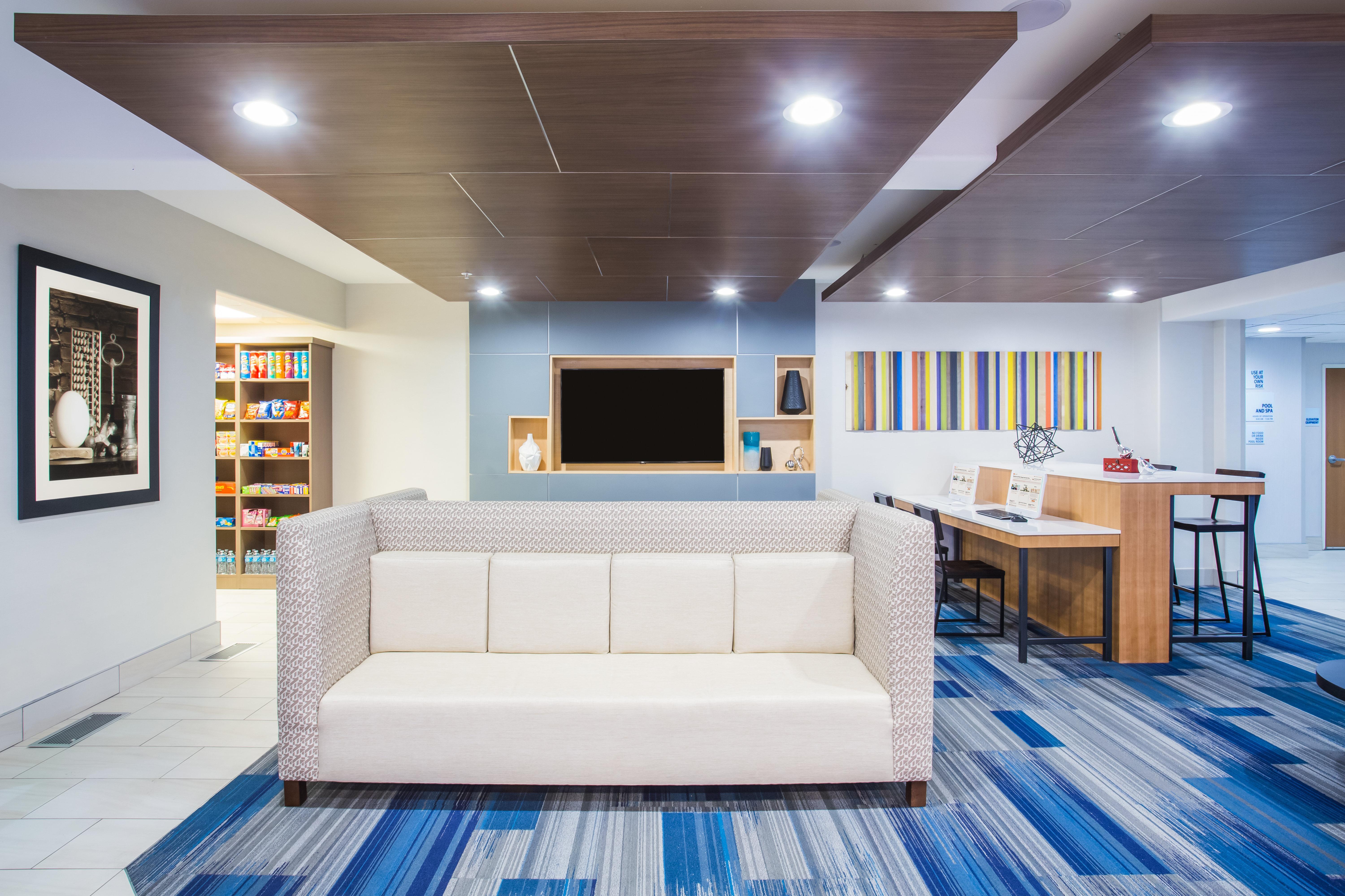Holiday Inn Express Hotel & Suites Cedar City By Ihg Exterior photo