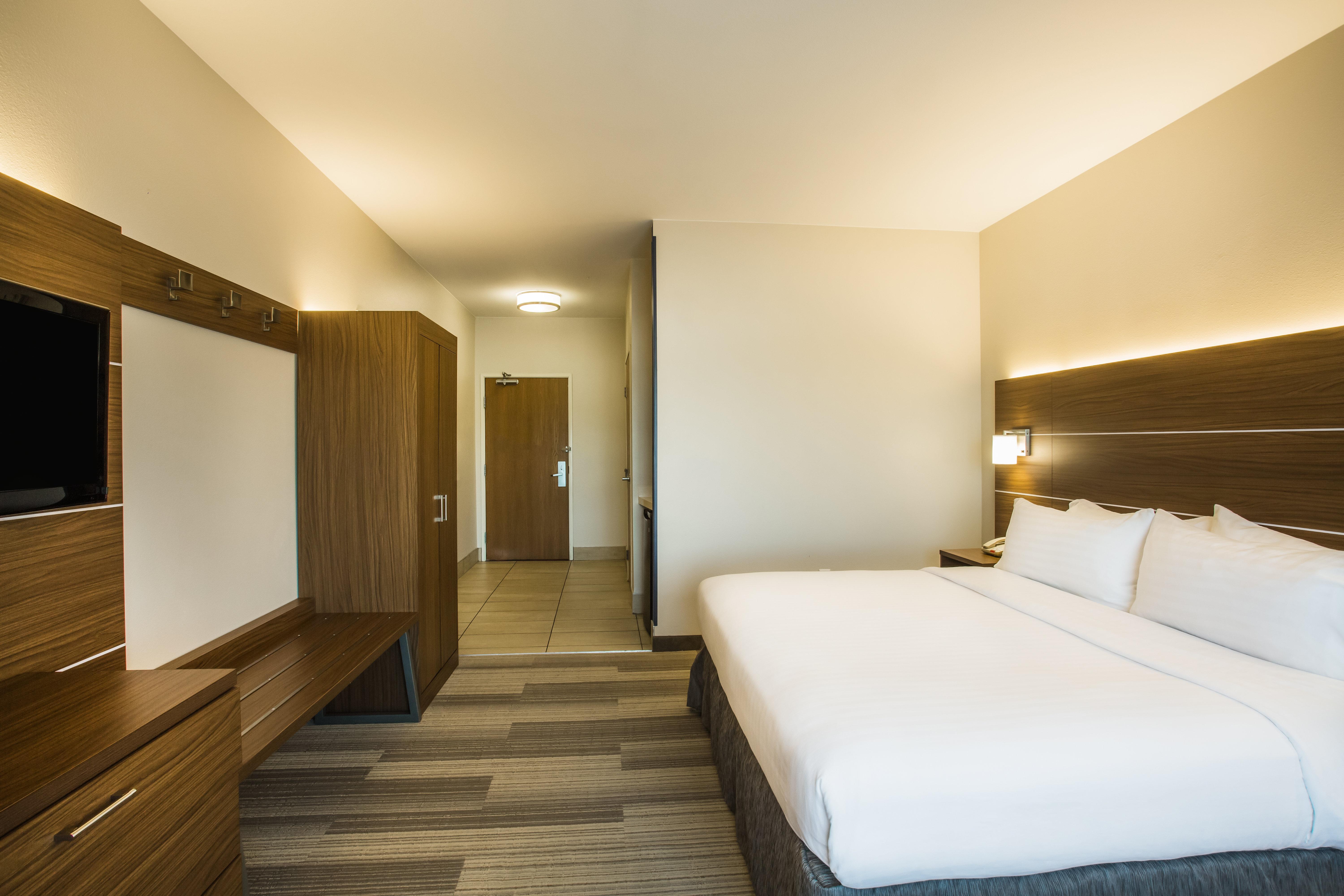 Holiday Inn Express Hotel & Suites Cedar City By Ihg Exterior photo