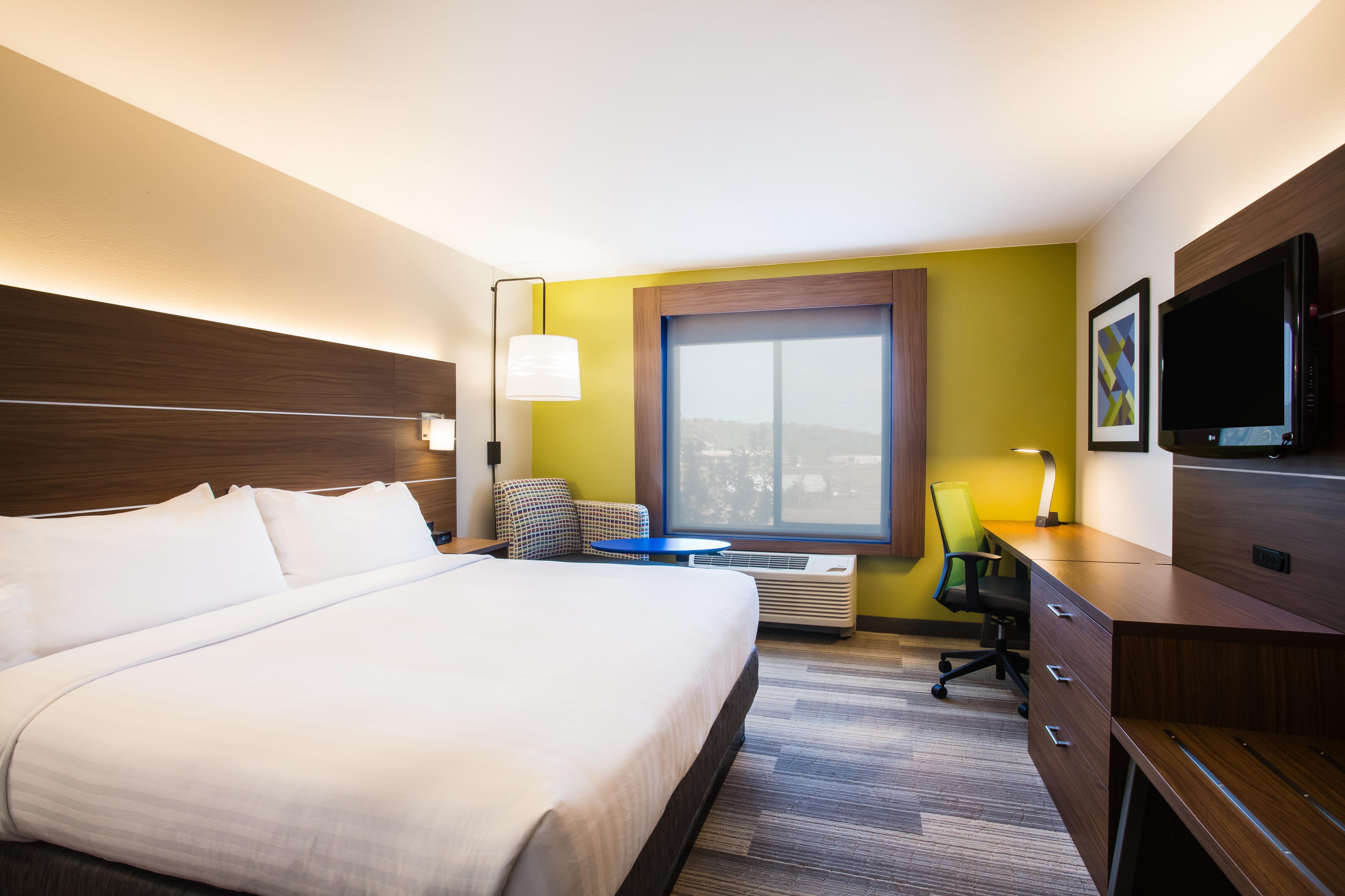 Holiday Inn Express Hotel & Suites Cedar City By Ihg Exterior photo