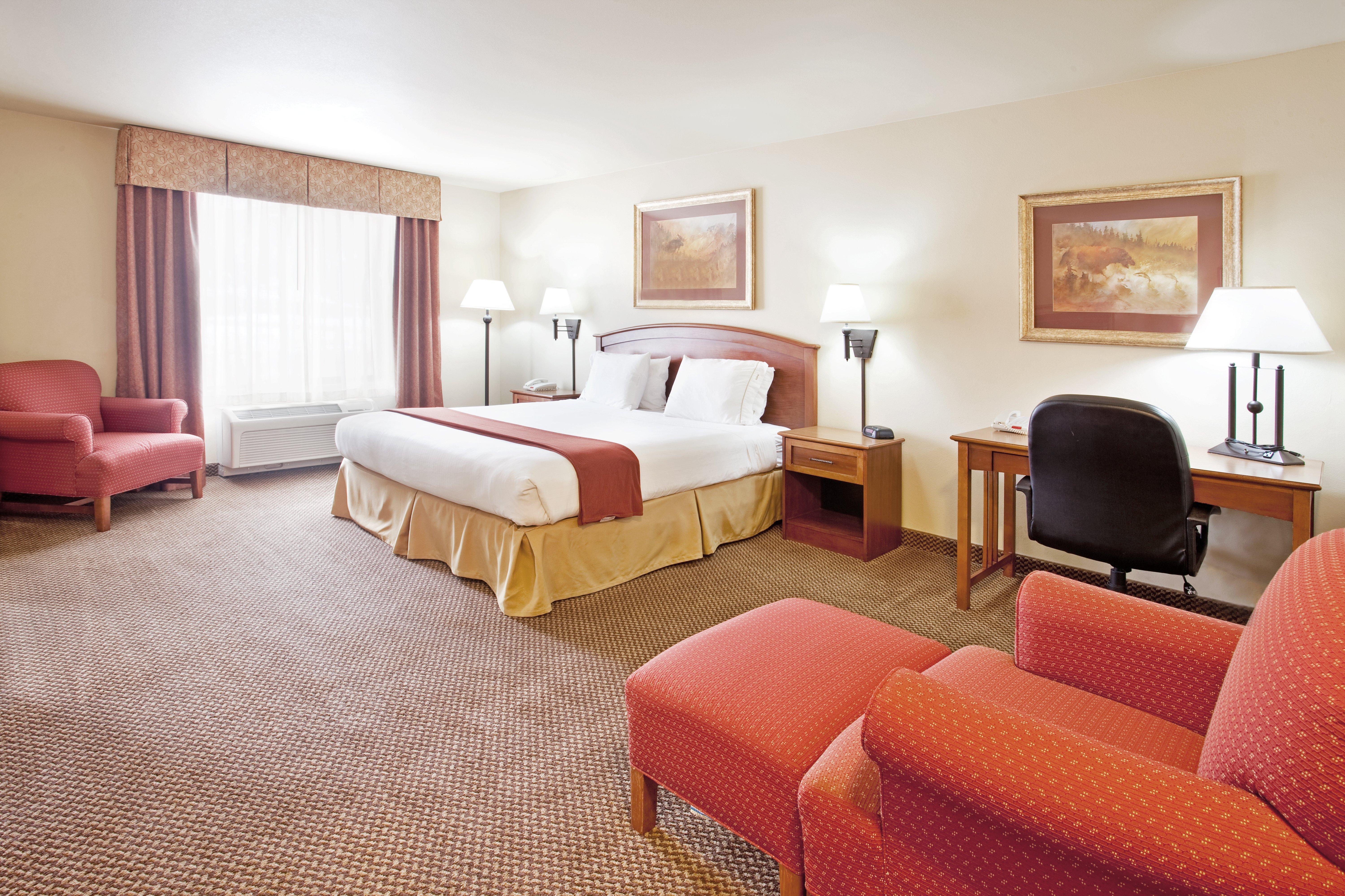 Holiday Inn Express Hotel & Suites Cedar City By Ihg Exterior photo